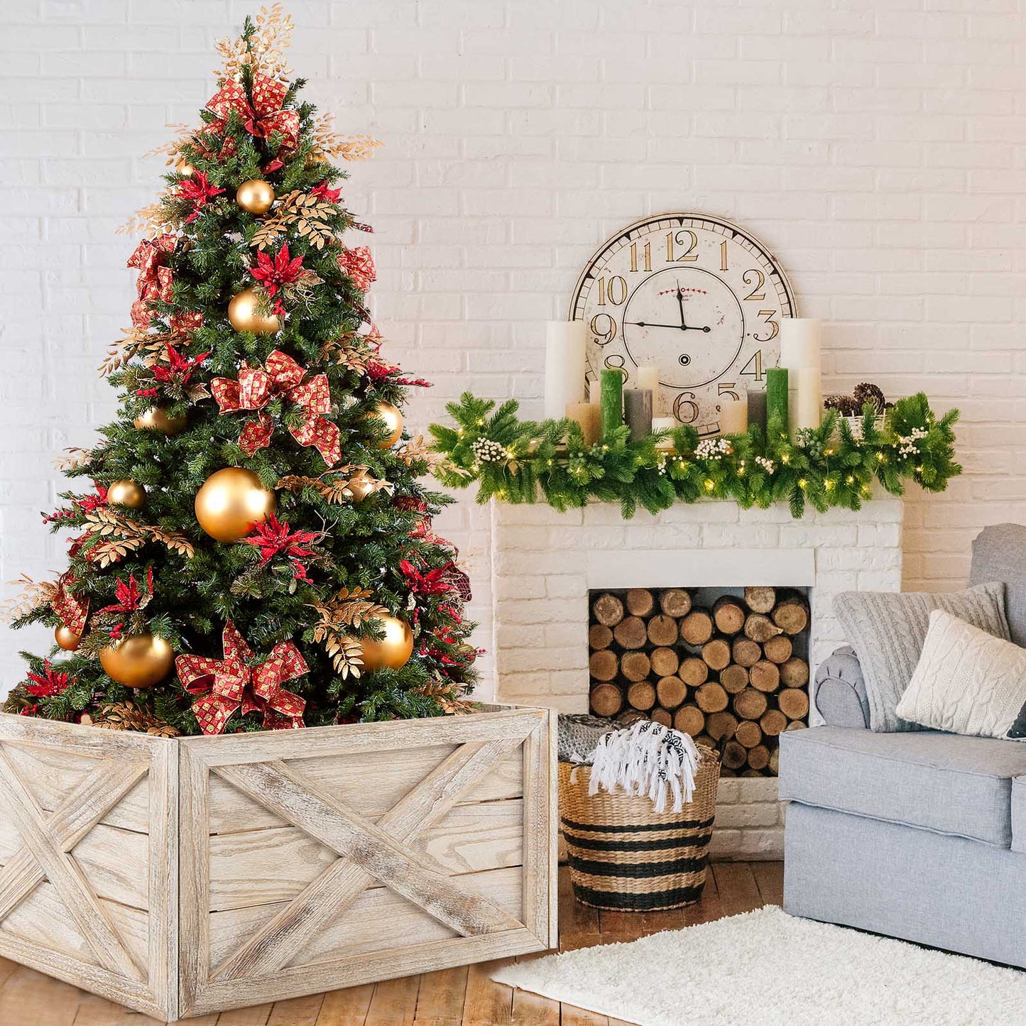 Topbuy 28.5''L Wooden Tree Collar Box 100% Solid Wood Christmas Farmhouse Wooden Tree Box W/ Hook & Loop Fasteners Grey/Brown