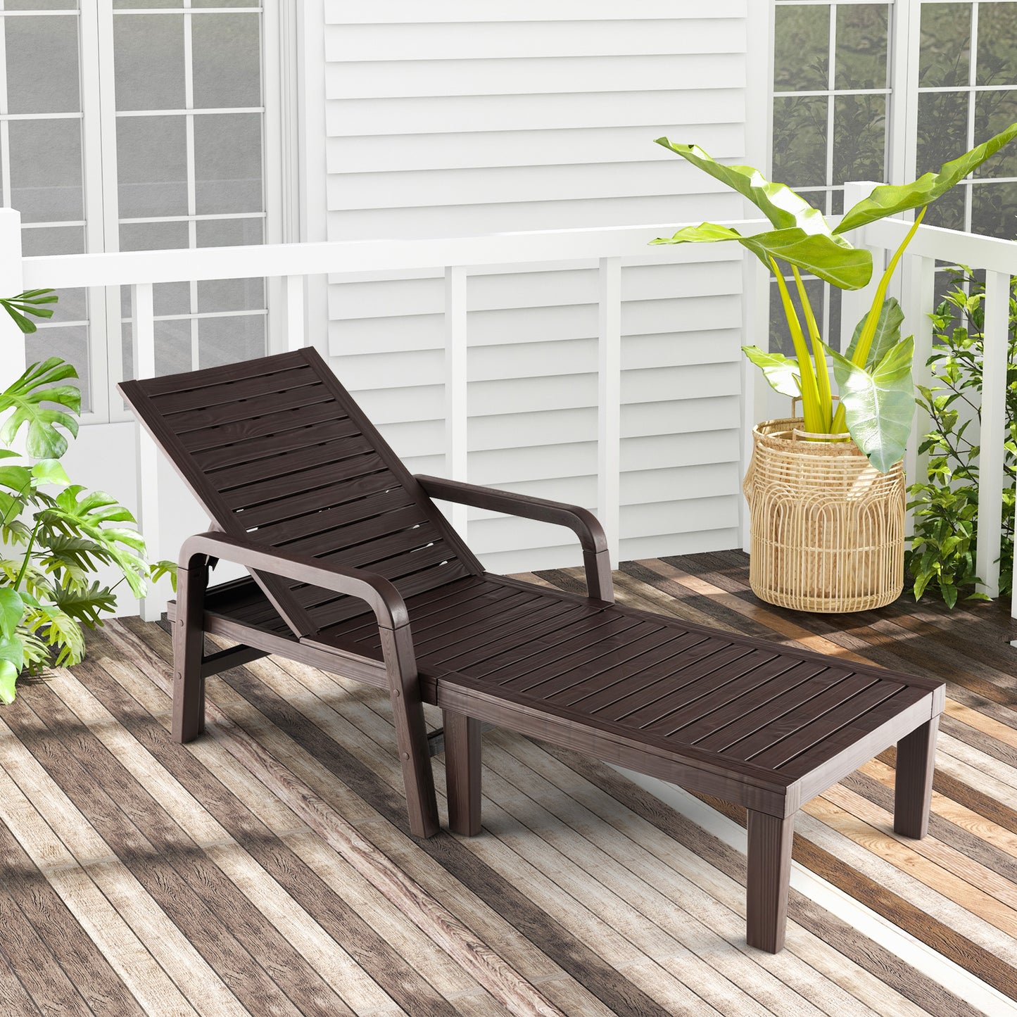 Patiojoy Patio Chaise Lounge Chair Outdoor Recliner Chair with 4-Position Adjustable Backrest Curved Armrests All Weather PP Lounge Chair